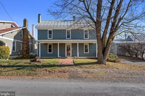 202 Shenandoah Ave, Edinburg, VA 22824-9135