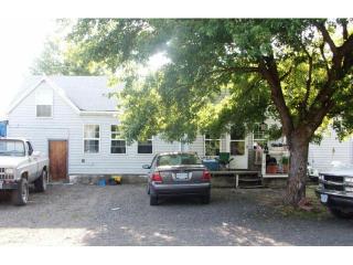590 13th Ave, Elgin OR  97827-9207 exterior