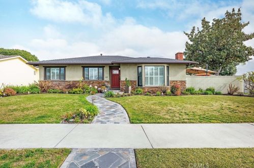 638 Peregrine St, Anaheim, CA 92806-4513