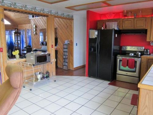 737 Mountain View Cir, Baker, ID 83467-3500
