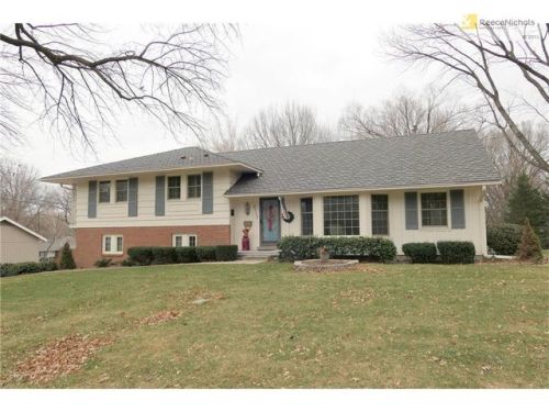 9717 Wenonga Ln, Shawnee Mission, KS 66206-2440