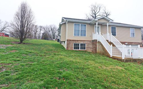 2320 Oakbriar Meadows Dr, Festus, MO 63028-4327