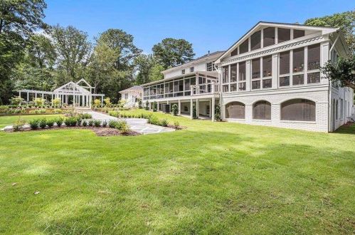 3225 Jett Ferry Ct, Atlanta GA  30350-5415 exterior