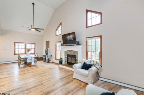 101 Charles St, Hackettstown NJ  07840-1209 exterior