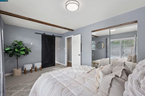 2080 Trafalgar Ave, Hayward, CA 94545-3060