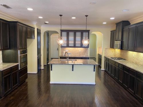4192 Arthur Mace Dr, Turlock, CA 95382-9305