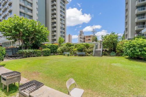 2648 Kuilei St, Honolulu HI  96826-3255 exterior