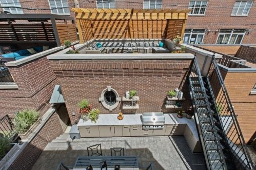 1050 Altgeld St, Chicago, IL 60614-2209