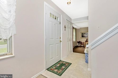 1316 Wembrough Ct, Silver Spring, MD 20905-4055