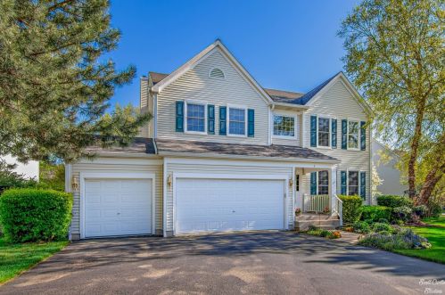 5 Talcott Ave, Bull Valley, IL 60014-4544