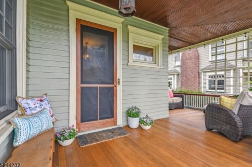 27 Fairfield St, Montclair, NJ 07042-4113