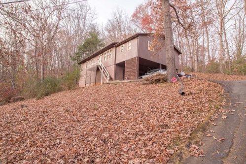 197 Mount Eire Dr, Sylva, NC 28779-8710