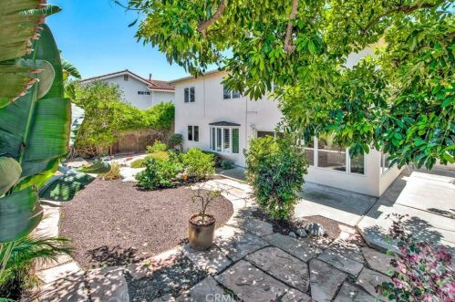 9781 Cathay Cir, Huntington Beach CA  92646-4817 exterior