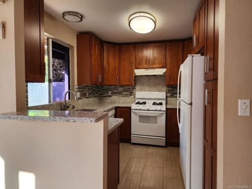 87-373 Kulawae St, Nanakuli, HI 96792