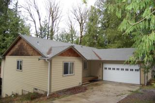 13 Little Strawberry Ln, Bellingham, WA 98229-7813