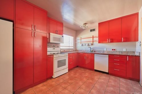 3440 Mono Dr, Riverside CA  92506-2118 exterior