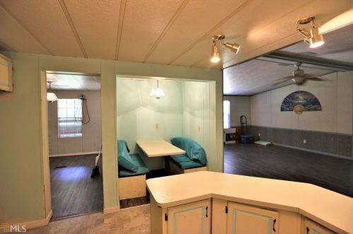 127 Jane Dr, Bonaire, GA 31005-4145