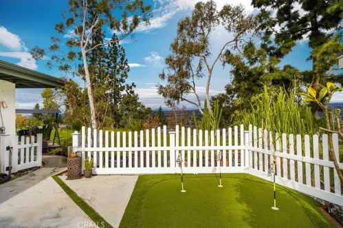 6421 Calle Del Norte, Anaheim CA  92807-4203 exterior