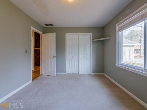 206 Bridgewood Dr, Conyers GA  30094-4206 exterior