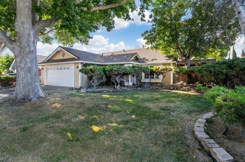 820 Lawn Ct, Tracy, CA 95376-4931