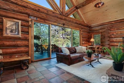 381 Wichita Rd, Lyons, CO 80540-8235