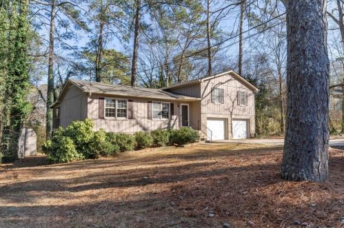 1158 Research Dr, Marietta, GA 30066-5540