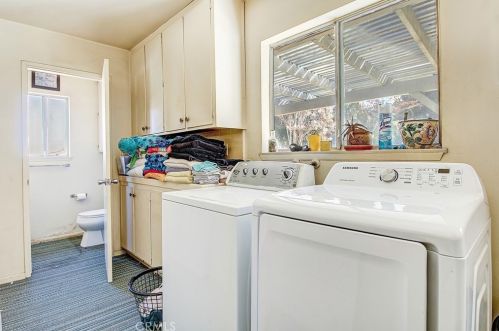 5910 Intervale Dr, Riverside CA  92506-4049 exterior