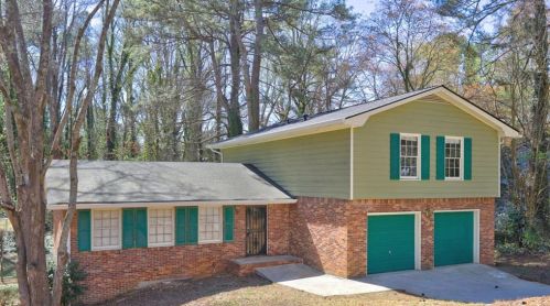 4581 Mercer Rd, Stone Mountain, GA 30083-5574