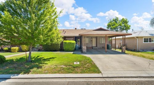 1448 Water St, Modesto, CA 95355-3139