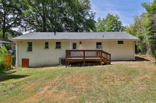 1976 Dering Cir, Atlanta GA  30345-1612 exterior