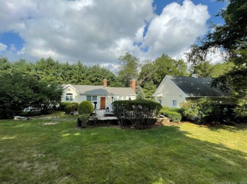 42 Scribner Hill Rd, Wilton CT  06897-2221 exterior
