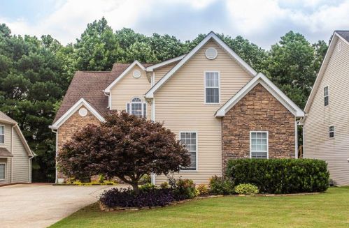 416 Towne Valley Dr, Holly Springs, GA 30188-2636