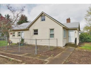15 133rd Ave, Portland OR  97233-1801 exterior