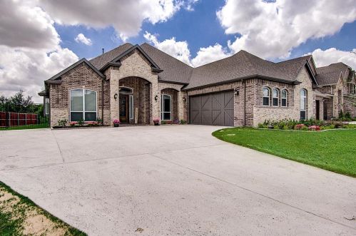 9924 Landing Way, Fort Worth, TX 76179