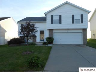 7108 178th St, Omaha, NE 68136-1571