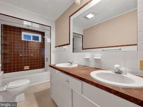 1903 Market St, Primrose PA 17901-2003 exterior