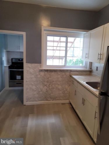 5534 American St, Philadelphia PA  19120-2827 exterior