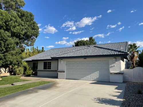 14683 Greenbriar Dr, Helendale, CA 92342-7783