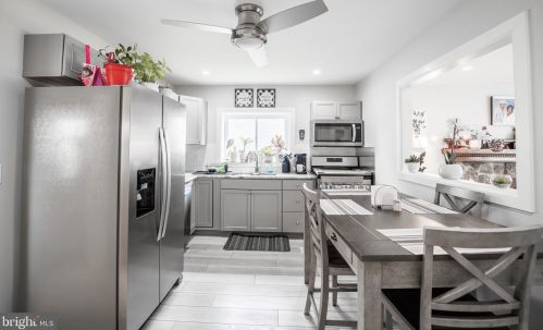 132 Robbins Ave, Trenton NJ 08638-3719 exterior