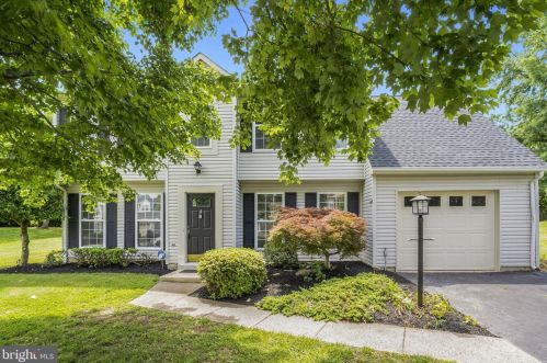 5793 Rockcliff Ln, Woodbridge, VA 22193-3739
