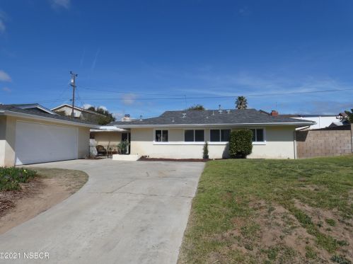 553 Majestic Dr, Santa Maria, CA 93455-2309