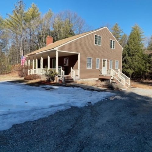 36 Merrill Dr, Bennington, NH 03442-4510