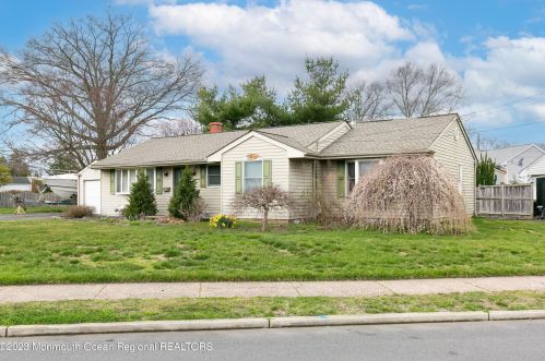 41 Sunset Blvd, Trenton, NJ 08690-3950