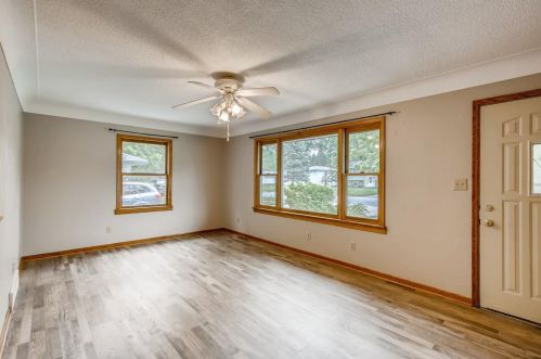 675 Hiawatha Ave, Saint Paul MN  55127-5116 exterior