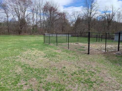 126 Green Hollow Rd, Killingly CT  06239-3700 exterior