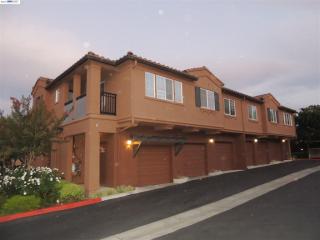 2 Meritage Cmn, Livermore, CA 94551-7577