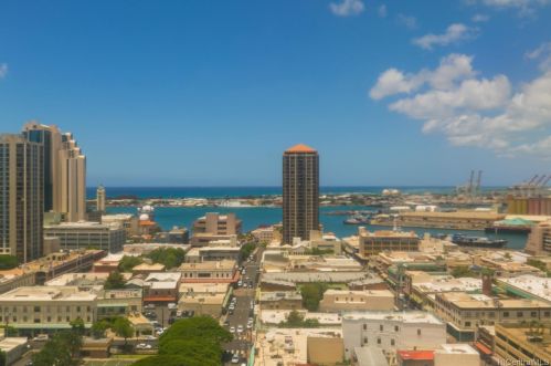 60 Beretania St, Honolulu HI 96817-4752 exterior