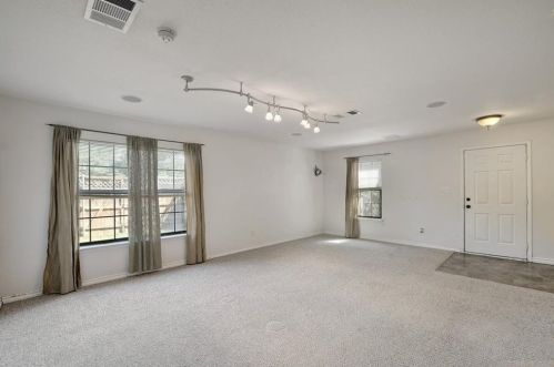 400 Masonwood Dr, Uhland TX 78640-4609 exterior