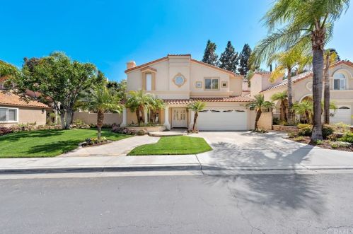 5428 Suncrest Rd, Anaheim, CA 92807-3742