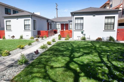 221 Isabel St, Glendale, CA 91206-4397